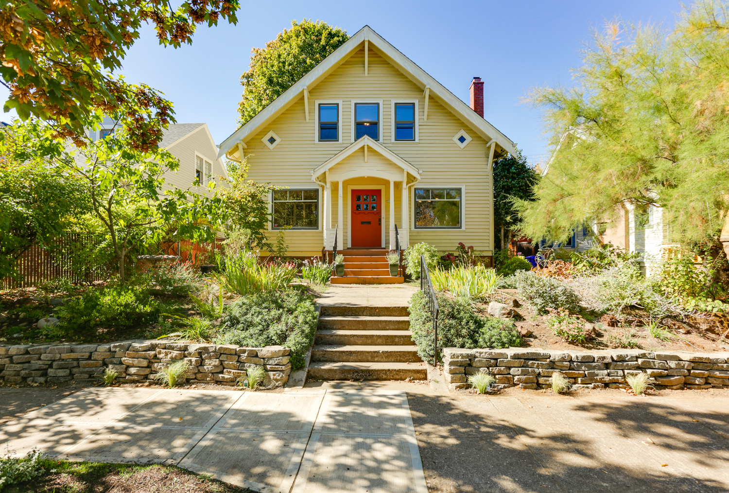 5045 NE Mallory Ave is another example of the Craftsman Style. Built in 1910.